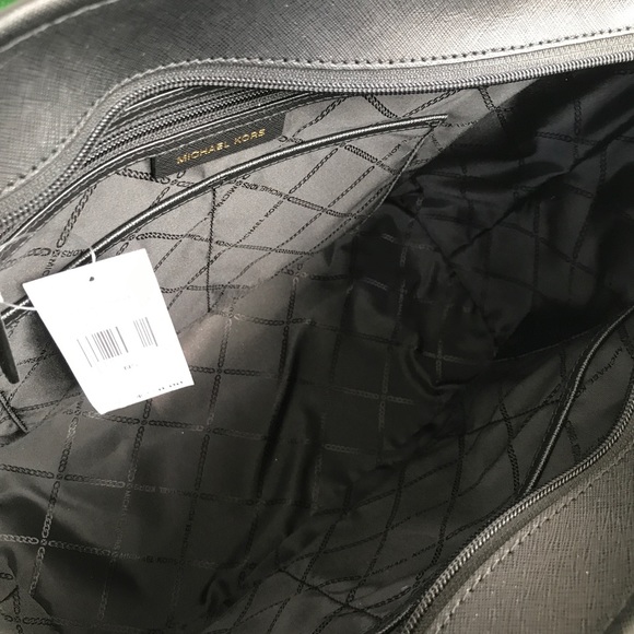 LAST ONE ❗️MICHAEL KORS Travel Black Leather Bag - Picture 7 of 8
